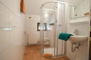Hotel-pension Schwaighofen Guest house Eugendorf